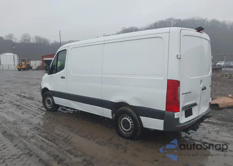 2019 Mercedes-Benz Sprinter 2500 Standard Roof I4 из США, поврежденный, VIN WD3PF0ED5KT004033